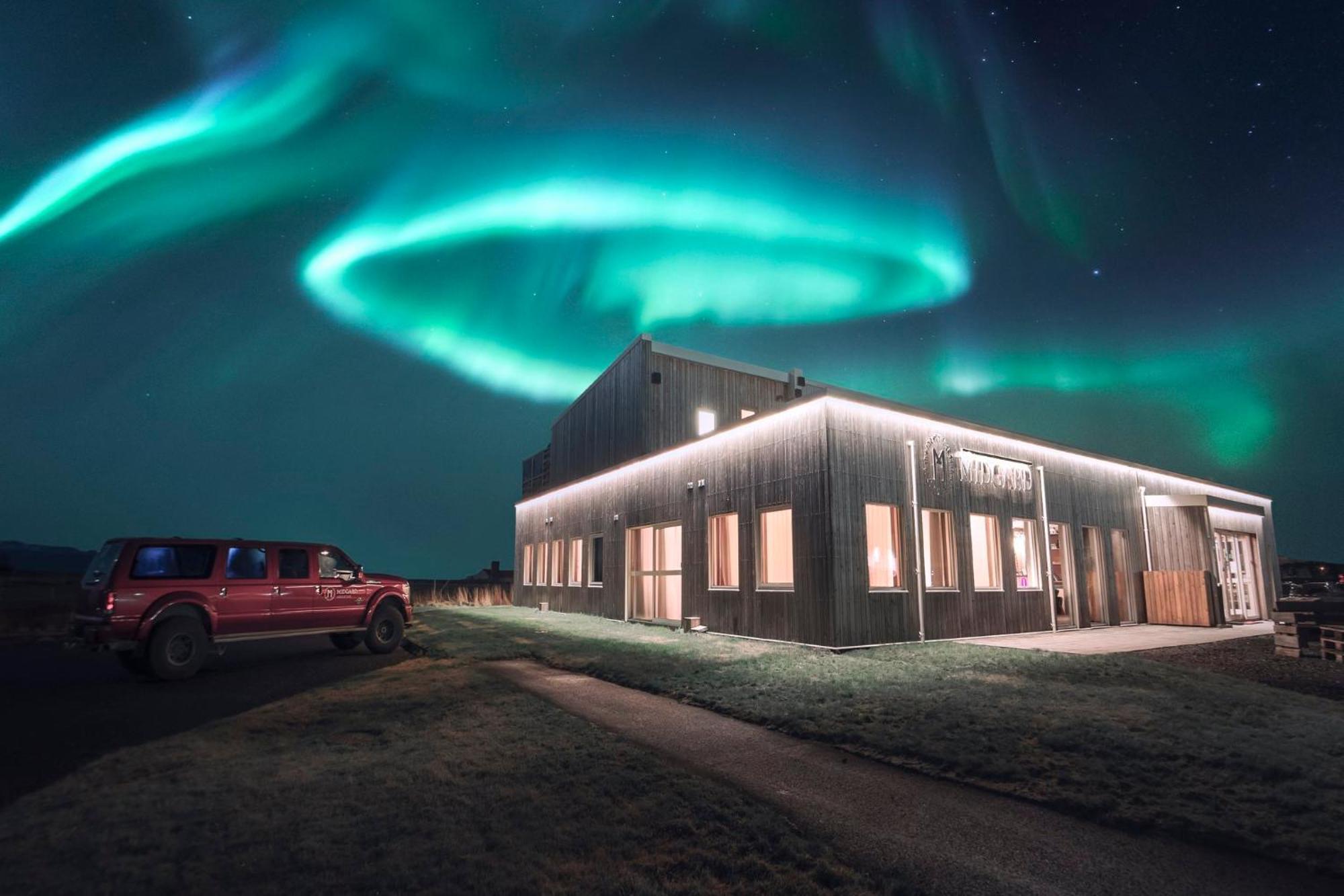 Хостел Midgard Base Camp Хвольсвёдлюр Экстерьер фото