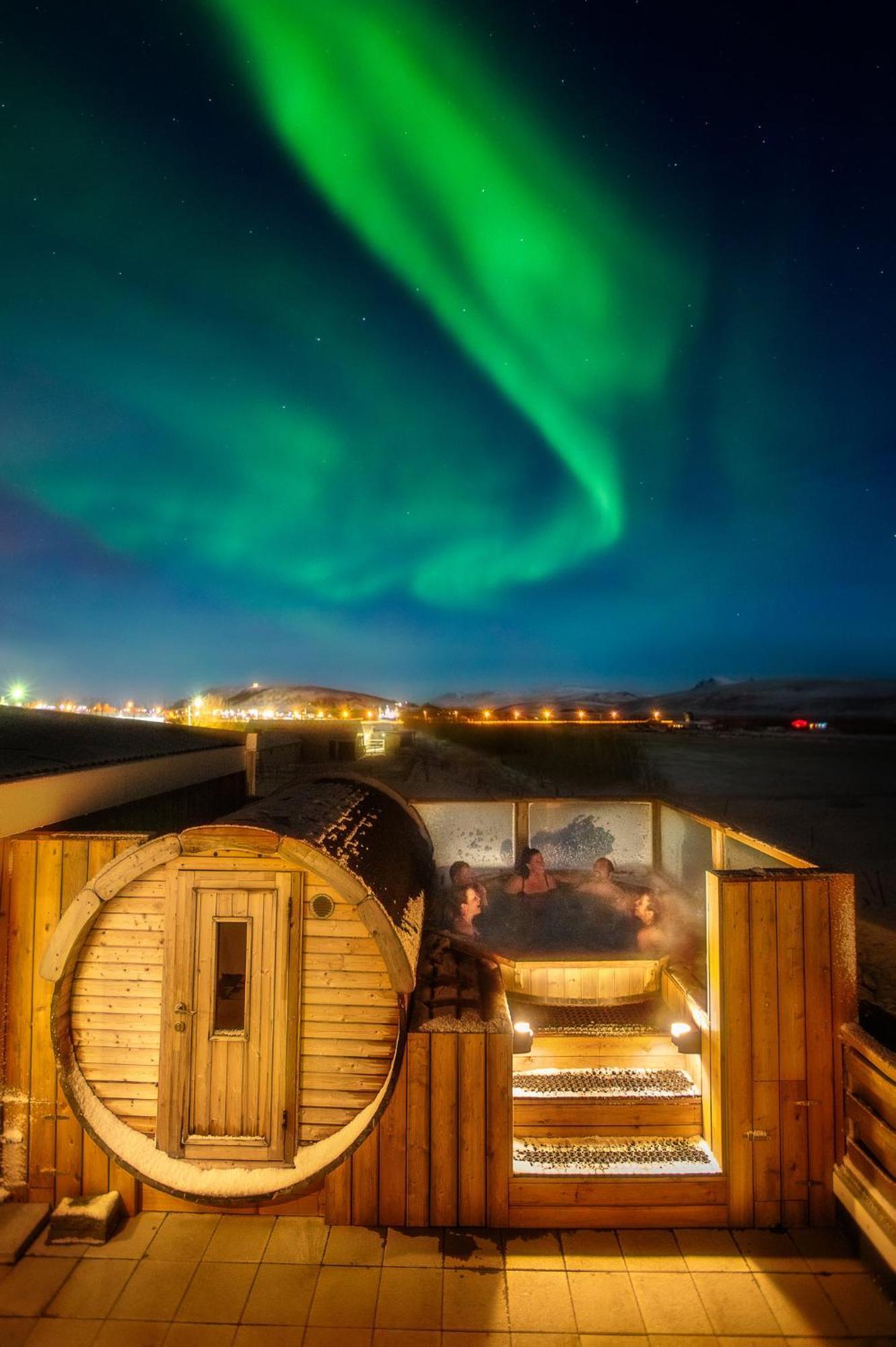 Хостел Midgard Base Camp Хвольсвёдлюр Экстерьер фото